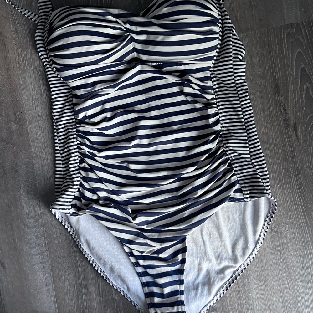 Ladies striped size 8 one piece.